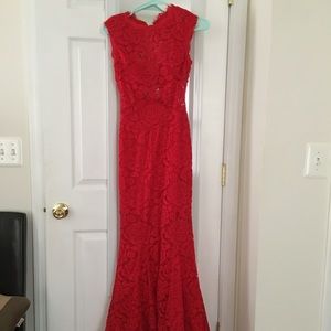 RED MERMAID LACE PROM/FORMAL DRESS